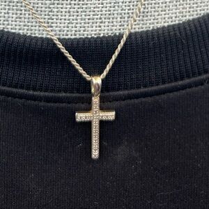 925 Sterling Silver chain and Cross